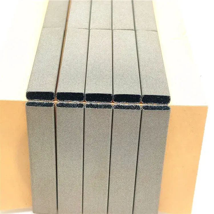 Tissu sur mousse avec joint EMI, blindage et conducteur - - - Konlida 7